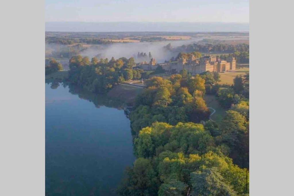 Oxfordshire Living - The Churchill Apartment - Woodstock Kültér fotó